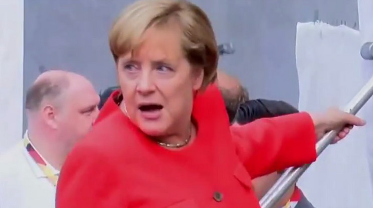 Merkel igen meglepődött a nem várt fogadtatás miatt