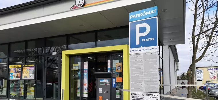 Drogie parkowanie przy supermarketach - parkingi pod lupą UOKiK