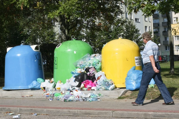 4. Wejście ustawy śmieciowej