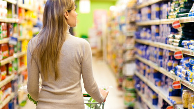 "Kocham, nie truję": W supermarkecie trudno zdobyć coś, co faktycznie nadaje się do jedzenia. Żywimy się podróbkami