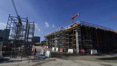 Wykonawca chce przedłużyć budowę dworca Łódź Fabryczna do 2017 r.