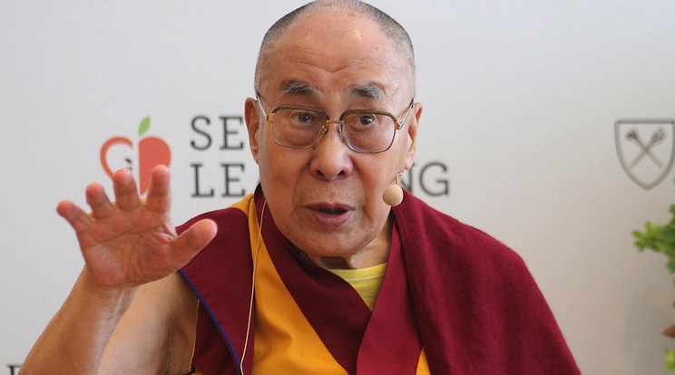 Még köhög a dalai láma /Fotó: MTI/AP/Manis Szvarup