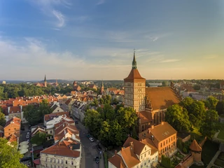 Po przejściowym zastoju w drugiej połowie 2021 r. ożywił się również rynek najmu mieszkań, na którym stawki wpisały się w rynkowy trend, szybko wracając do poziomów sprzed wybuchu pandemii, a w części przypadków znacznie je przewyższając