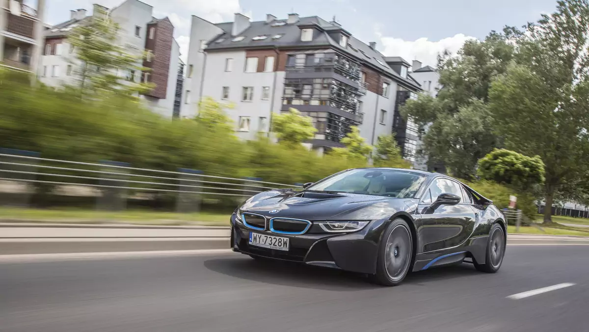 BMW i8