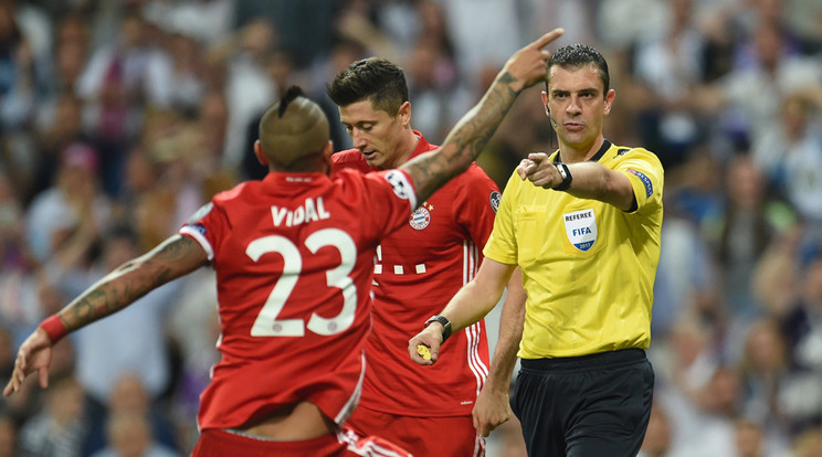 Kassai ítéletein kiakadtak Bayern focistái /Fotó: AFP