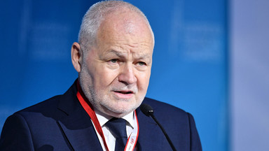 Atmosfera skandalu wokół Kaczyńskiego. Były premier: to zaczyna być żenujące