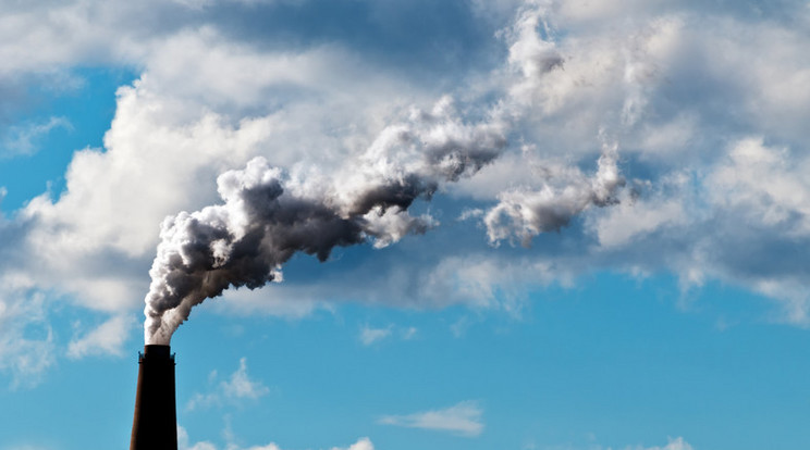 A szálló por kibocsátásáért elsősorban a gyárak és erőművek a felelősek /Fotó: Northfoto