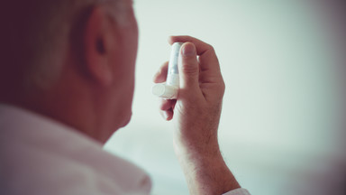 Lek dla astmatyków skrócił leczenie COVID-19