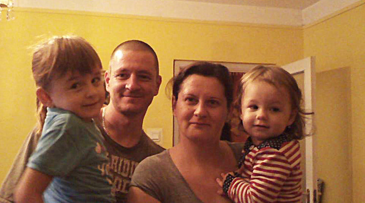 Székely-Horváth Mónika (38) és férje, Péter (36) két kislánya mellé áprilisban érkezik a harmadik kistestvér. Reményeik szerint addigra elindíthatják a támogatási szerződést