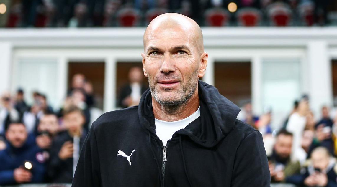 Zinédine Zidane visszatérhet, egy lépésre a sztárcsapat kispadjától