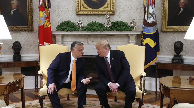 Donald Trump együttműködő partnerként látta vendégül Orbán Viktort az Ovális irodában / Fotó: MTI-Koszticsák Szilárd