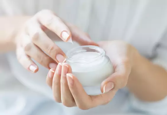 Przegląd naturalnych kosmetyków, które ukoją i odżywią twoją skórę