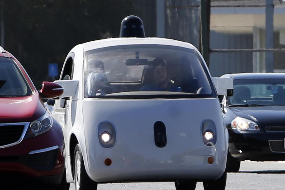 Google, Tesla, others wait for DMVs self-driving rules