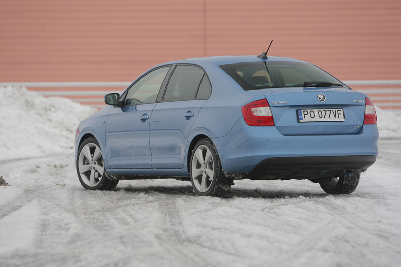 Peugeot 301 kontra Skoda Rapid: limuzyny małego formatu