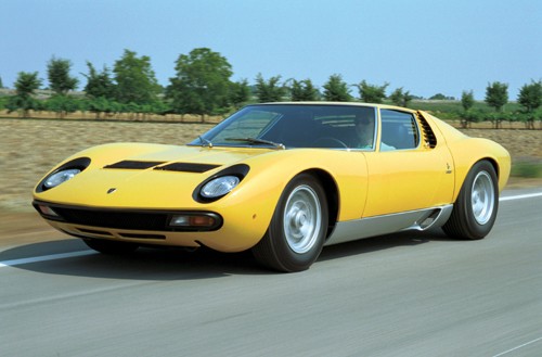 Lamborghini Miura - Włoski elegant z byczą siłą