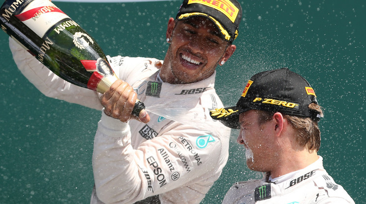 Lewis Hamilton (balra) és Nico Rosberg egykor jóban voltak /Fotó: Norhfoto