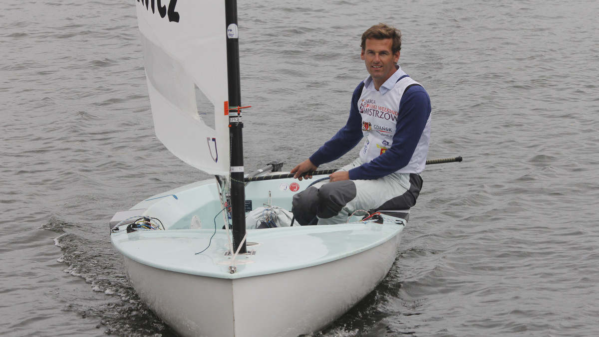 Żeglarstwo znajduje się w programie letnich igrzysk olimpijskich od 1900 roku, ale dopiero w 1996 Polska zdobyła pierwszy medal w tej dyscyplinie. Od razu złoty. Dokonał tego 21-letni młokos, w malej łódce klasy Finn. Mateusz Kusznierewicz, złoty medalista igrzysk z Atlanty i brązowy z Aten, po blisko 20 latach ścigania zakończył karierę olimpijską podczas Energa Gdańskiego Weekendu Mistrzów.