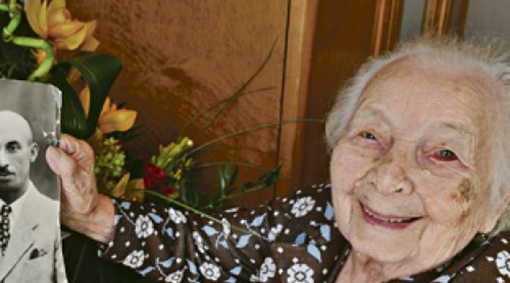 Margitka 105 évesen is bot nélkül él