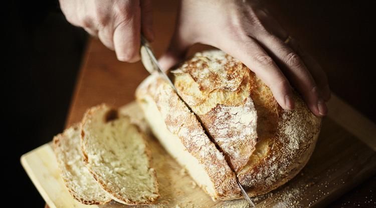 Ha így tárolod a kenyeret, hosszan elkerüli a penész Fotó: Getty Images