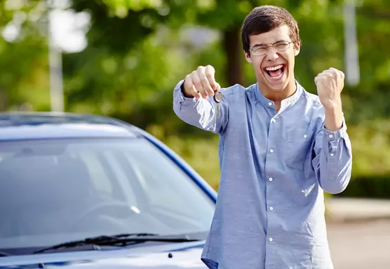 Dobre wiadomości dla młodych kierowców: od dziś egzamin na prawo jazdy będzie łatwiejszy