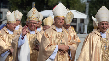 Polscy biskupi nie są autorytetem moralnym dla Polaków. Miażdżący sondaż