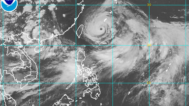Niszczycielski tajfun zbliża się do Chin i Tajwanu. Przyniesie powodzie i wichury