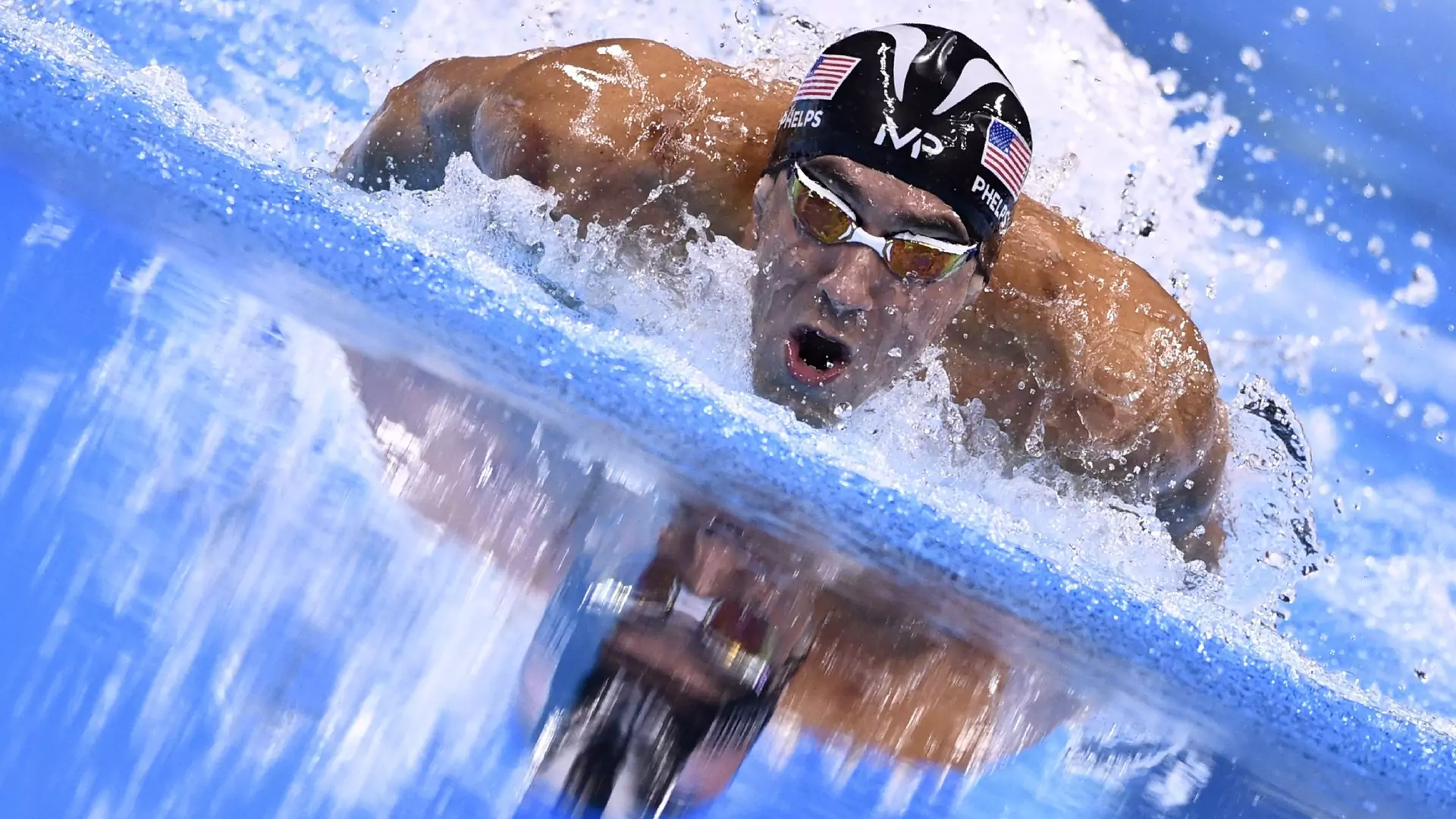 Michael Phelps będzie ścigał się z... rekinem! Niesamowity wyścig już wkrótce