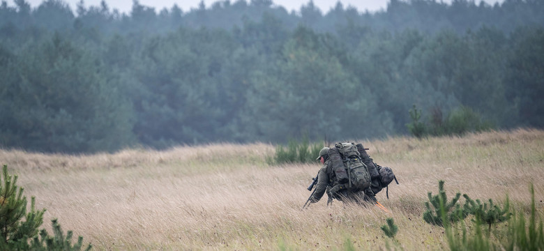 Podejrzane obiekty mogą nadlatywać z Rosji. "Niepokoje społeczne w Polsce są na rękę Putinowi"