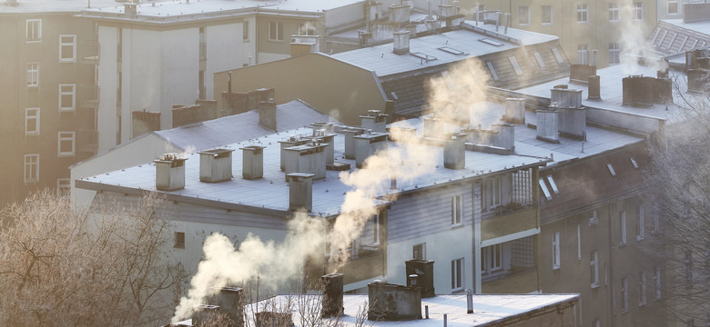 Raport: oddychając w Krakowie rocznie wypalasz 3741 papierosów
