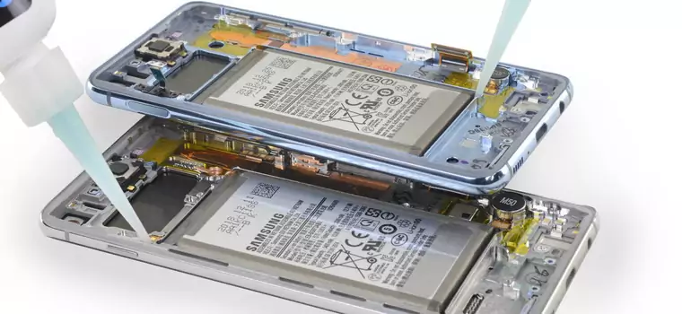 Samsung Galaxy S10 i S10e rozebrane przez iFixit. Jak wypadają pod kątem naprawy?