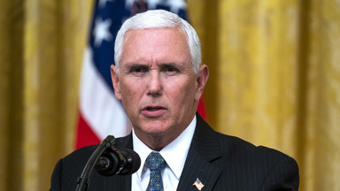 Mike Pence zamiast Donalda Trumpa na pogrzebie senatora McCaina