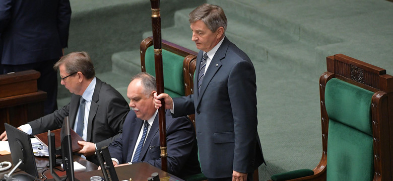 Opozycja żąda zmiany decyzji marszałka Kuchcińskiego ws. posiedzenia SDiM