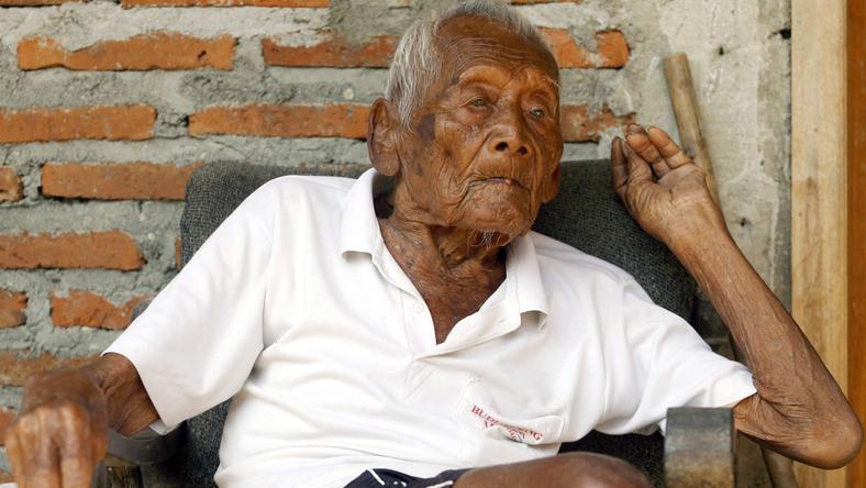 A Világ Jelenleg Legöregebb Embere 145 éves Aki Elárulta A Hosszú élet Titkát Blikkhu