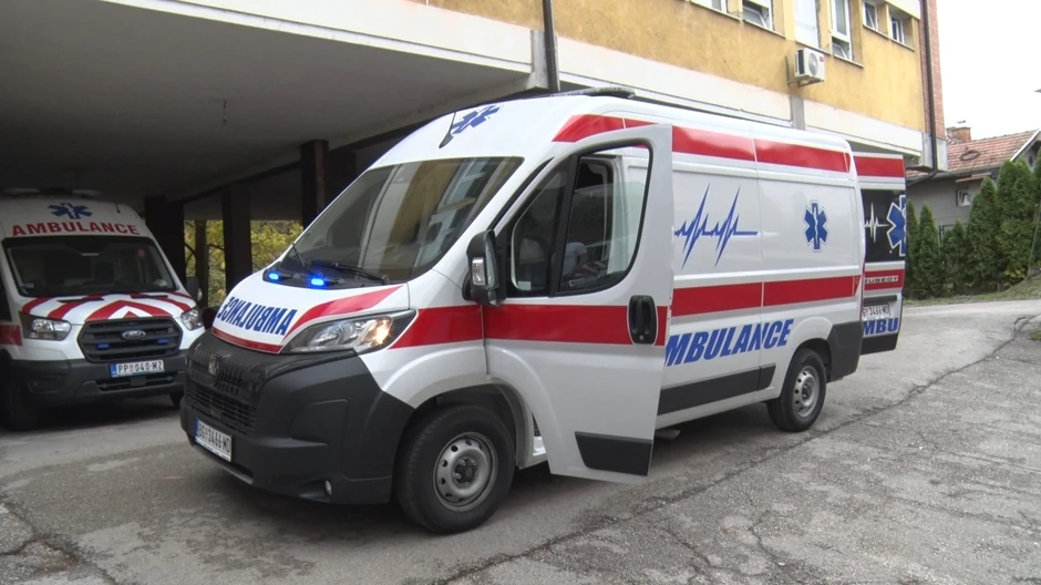 Hitna-pomoc-novo-vozilo 216