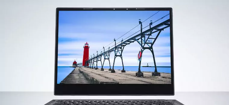 Dell Latitude 7285 - tablet 2w1 z bezprzewodowym ładowaniem (CES 2017)