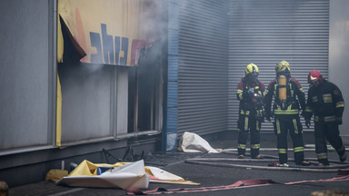 Pożar centrum meblowego w Lublinie. Z ogniem walczy 50 strażaków