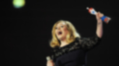 Adele triumfuje na Brit Awards 2012
