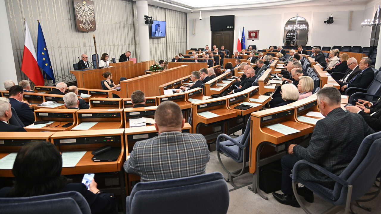 Ustawa o KRS w Senacie. KO zgłosiła poprawkę, która może udobruchać prezydenta Dudę