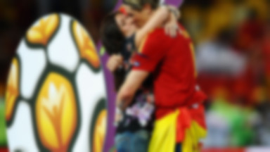 Piłkarze z żonami i dziećmi podczas finału Euro 2012!