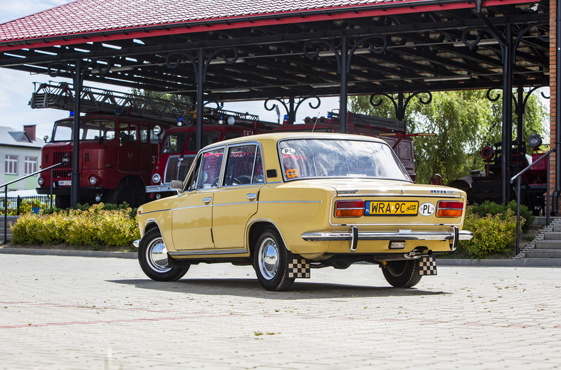 Polski Fiat 125p 1500 kontra Łada 1500 - tak podobne, a jednak tak różne