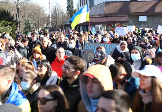 Protest przed ambasadą Rosji w Warszawie. "365 dni bohaterstwa i wsparcia"