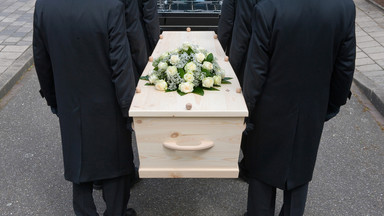 Brakuje nakazu kremacji ciał zmarłych na COVID-19. "W worku ciało nie rozkłada się naturalnie"