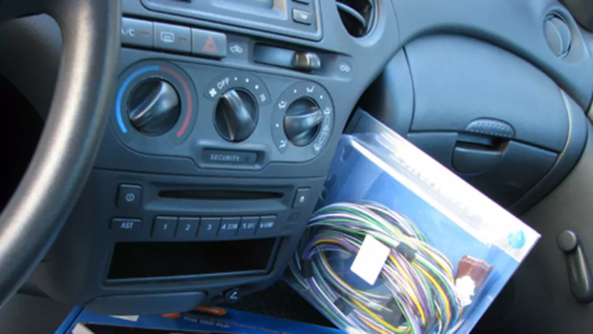 Więcej mocy, czyli rozbudowa fabrycznego systemu car audio