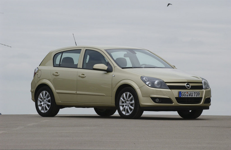 Opel Astra III (2004-14) - cena od 12 000 zł