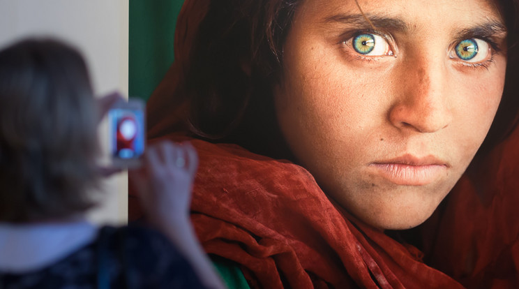 Letartóztatták a világhírű afgám lányt /Fotó: Nortfoto