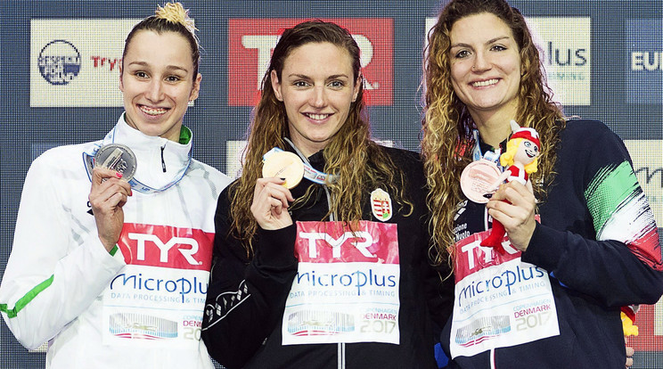 Verrasztó Evelyn (balra) a rövid pályás úszó-Európa-bajnokságon második lett 200 méter vegyesen /Fotó: MTI