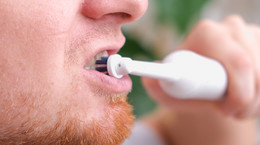 Myjesz zęby raz dziennie? Oto co dzieje się w twojej jamie ustnej