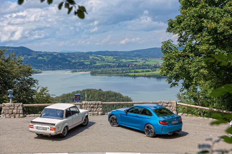 BMW M2 vs 2002 Turbo – geny turbodiabła