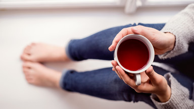 Filiżanka gorącej herbaty dziennie może chronić przed jaskrą - jedną z najgroźniejszych chorób oczu