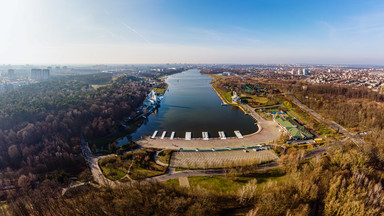 Trwa spuszczanie wody z Jeziora Maltańskiego w Poznaniu